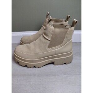 UGG Brisbane Chelsea Tan Brown Boots - Women's Size 11